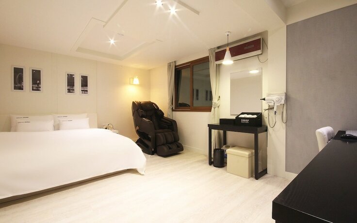 Imagen de la habitación del Hotel Yangsan Deokgye Sharp. Foto 20