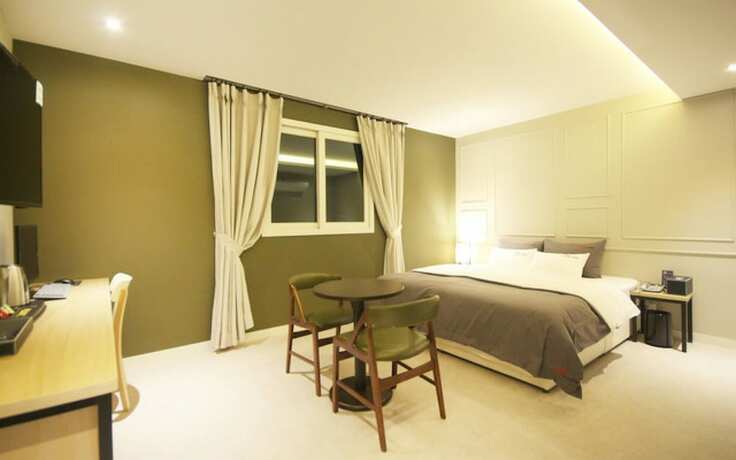 Imagen de la habitación del Hotel Yangsan Mulgeum Bliss. Foto 18