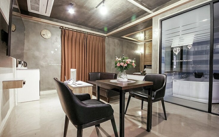 Imagen de la habitación del Hotel Yangsan Mulgeum Time. Foto 12