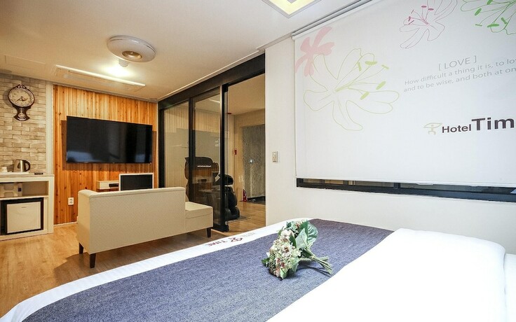 Imagen de la habitación del Hotel Yangsan Mulgeum Time. Foto 18