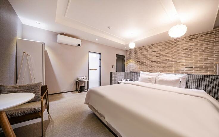Imagen de la habitación del Hotel Yangsan Pyeongsan Den Bastar. Foto 17