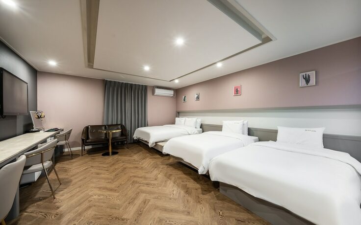 Imagen de la habitación del Hotel Yangsan Seoksan Haru. Foto 17