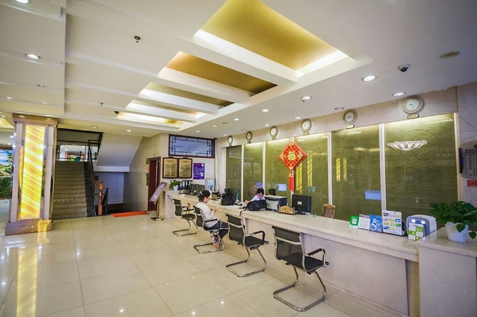 Imagen de los interiores del Hotel Yangshuo New Century Vip Building. Foto 19