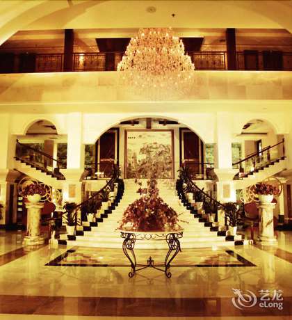 Imagen general del Hotel Yangshuo New West Street International Hotel. Foto 1