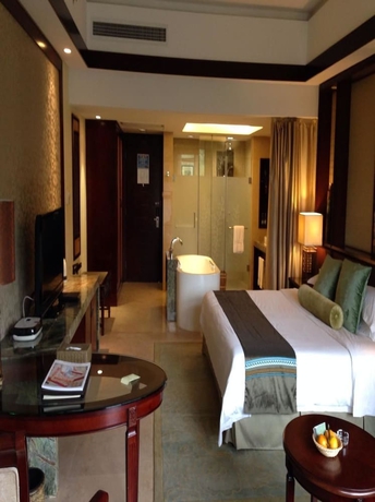 Imagen de la habitación del Hotel Yangshuo Resort. Foto 17