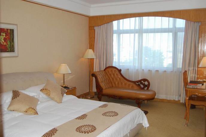 Imagen de los interiores del Hotel Yangtse River Hotel - Jingjiang. Foto 20