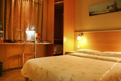 Imagen de la habitación del Hotel Yangtse River Hotels (Jiqing Street). Foto 3