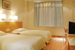 Imagen de la habitación del Hotel Yangtse River Hotels (Jiqing Street). Foto 4