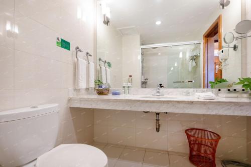 Imagen general del Hotel Yangzi International. Foto 4