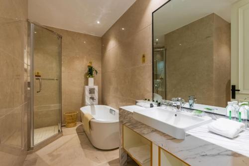 Imagen general del Hotel Yangzi International. Foto 5