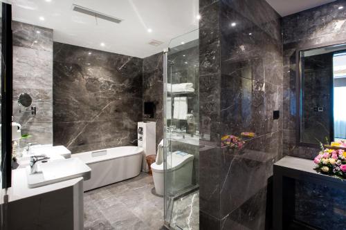 Imagen general del Hotel Yangzi International. Foto 12