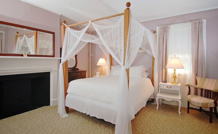 Imagen de la habitación del Hotel Yankee Peddler Inn. Foto 8