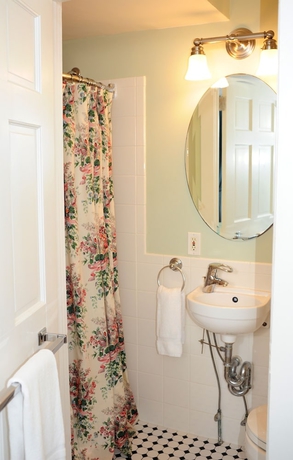 Imagen de la habitación del Hotel Yankee Peddler Inn. Foto 10