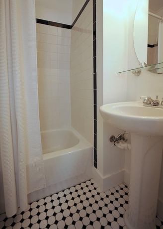 Imagen de la habitación del Hotel Yankee Peddler Inn. Foto 15