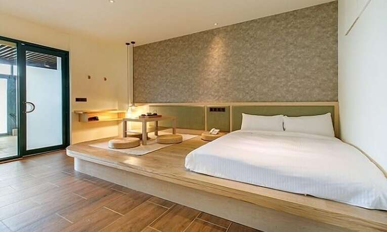 Imagen de la habitación del Hotel Yanmin Hot Spring Resort. Foto 15