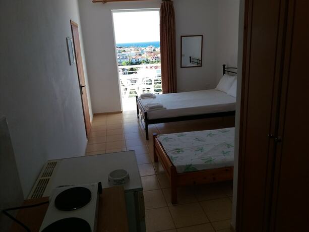 Imagen general del Hotel Yanna Studios. Foto 6