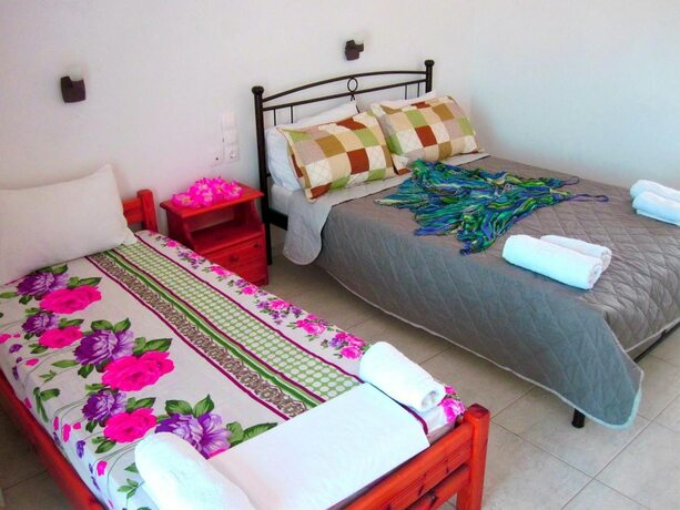 Imagen general del Hotel Yanna Studios. Foto 12