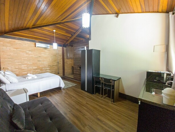 Imagen de la habitación del Hotel Yannai Chal&eacute; Praia. Foto 16