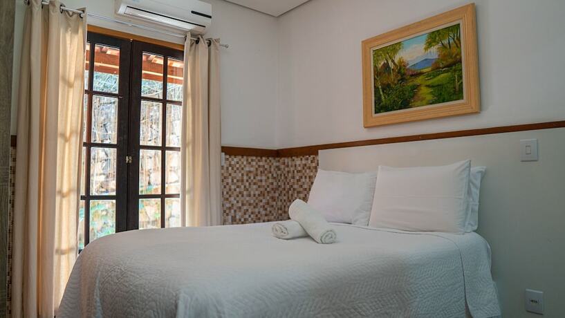 Imagen de la habitación del Hotel Yannai Chal&eacute; Praia. Foto 20