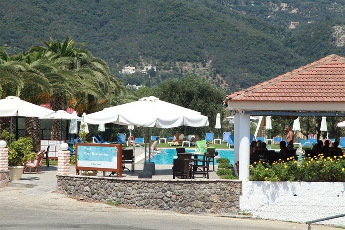 Imagen del bar/restaurante del Hotel Yannis Corfu. Foto 2