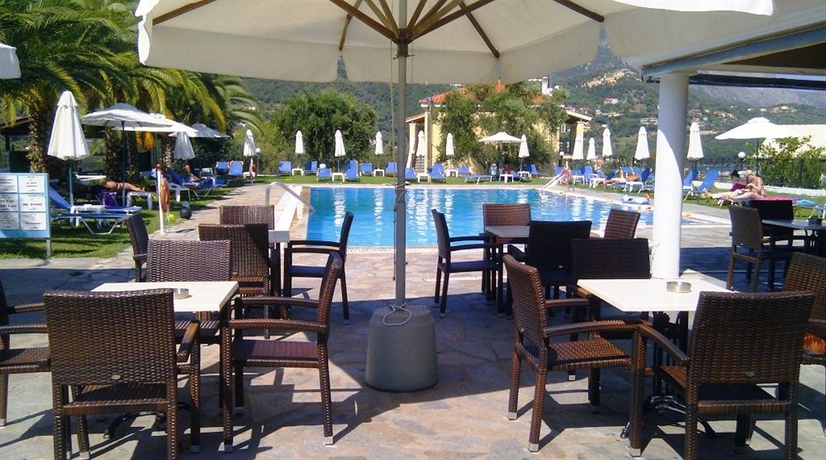 Imagen del bar/restaurante del Hotel Yannis Corfu. Foto 4