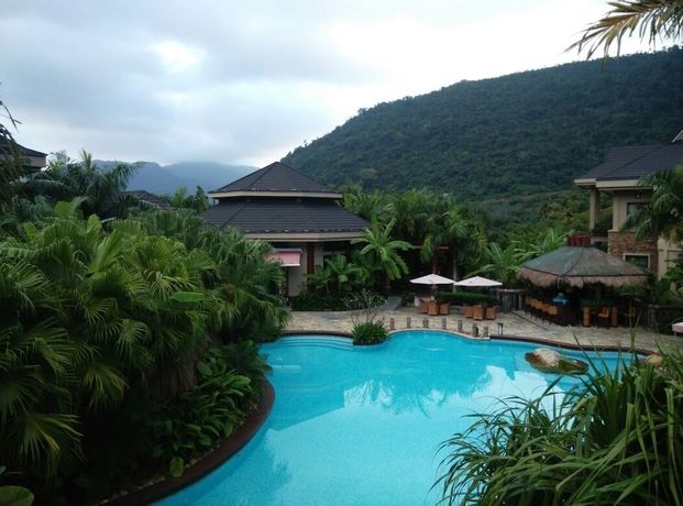 Imagen de la piscina del Hotel Yanoda Rainforest No.1 Hotel. Foto 19