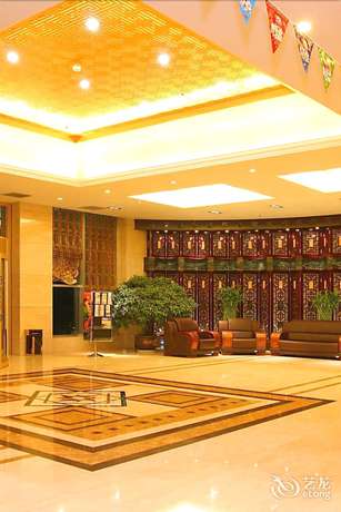 Imagen de los interiores del Hotel Yantai Golden Beach Hotel. Foto 12