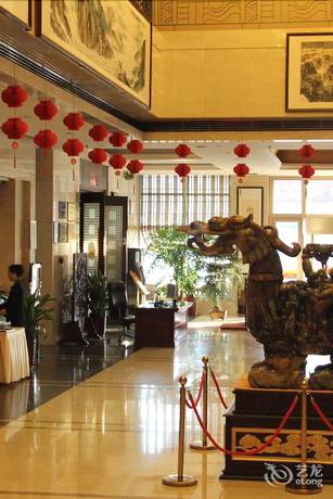 Imagen de los interiores del Hotel Yantai Golden Beach Hotel. Foto 19