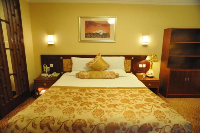 Imagen de la habitación del Hotel Yantai Golden Gulf. Foto 18