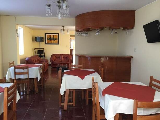 Imagen del bar/restaurante del Hotel Yantra Hoteles I. Foto 9