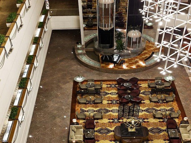 Imagen de los interiores del Hotel Yanyuan International. Foto 5