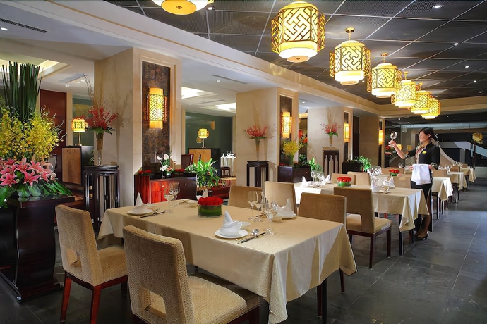 Imagen del bar/restaurante del Hotel Yaojiang New Century Grand Zhuji. Foto 3