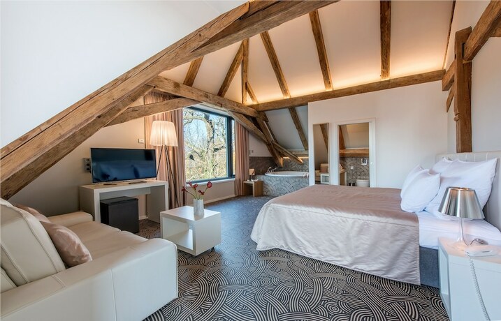 Imagen de la habitación del Hotel Yard Resort. Foto 15