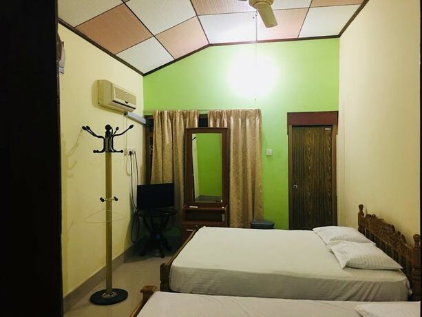 Imagen general del Hotel Yarl Crown Inn. Foto 7