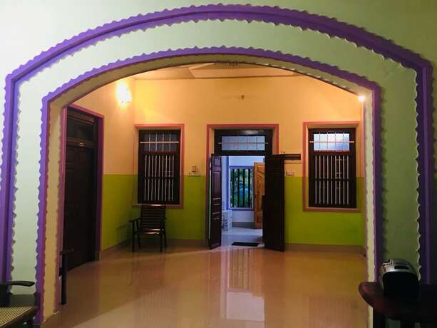 Imagen general del Hotel Yarl Crown Inn. Foto 11