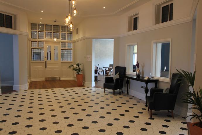 Imagen de los interiores del Hotel Yarrow. Foto 20