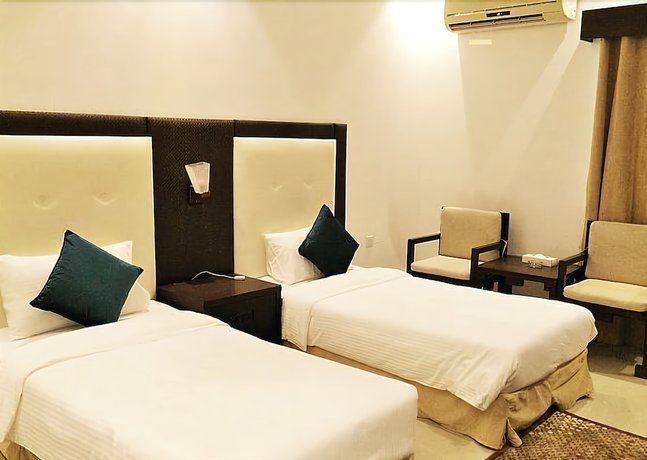 Imagen de la habitación del Hotel Yas Express. Foto 10
