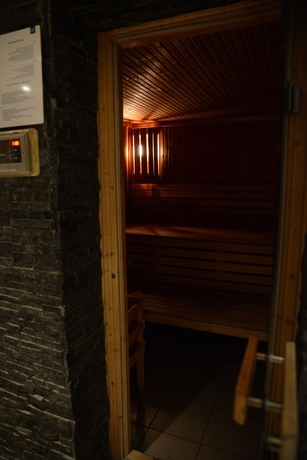 Imagen general del Hotel Yas Plaza Marina. Foto 3