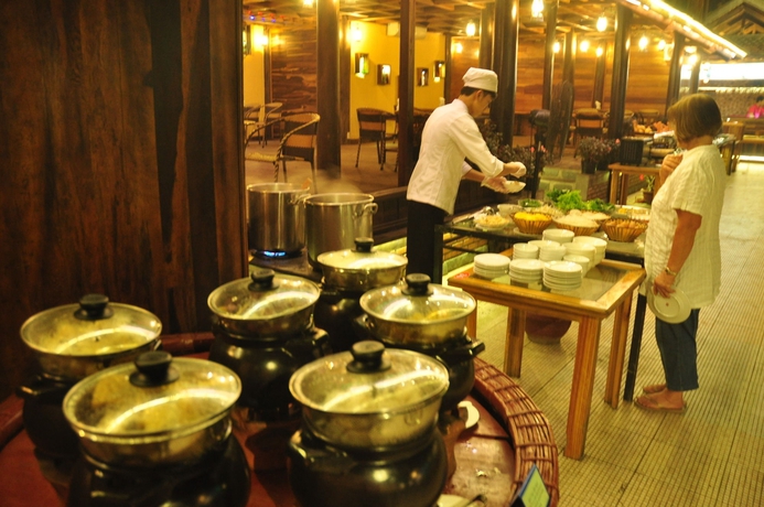 Imagen del bar/restaurante del Hotel Yasaka Saigon Nha Trang. Foto 3