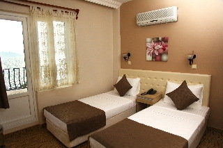 Imagen de la habitación del Hotel Yasemin. Foto 12