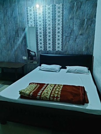 Imagen de la habitación del Hotel Yash Palace Kanpur. Foto 8