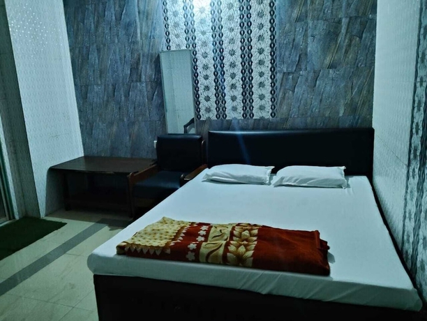 Imagen de la habitación del Hotel Yash Palace Kanpur. Foto 9