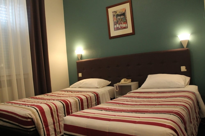 Imagen de la habitación del Hotel Yasha. Foto 9