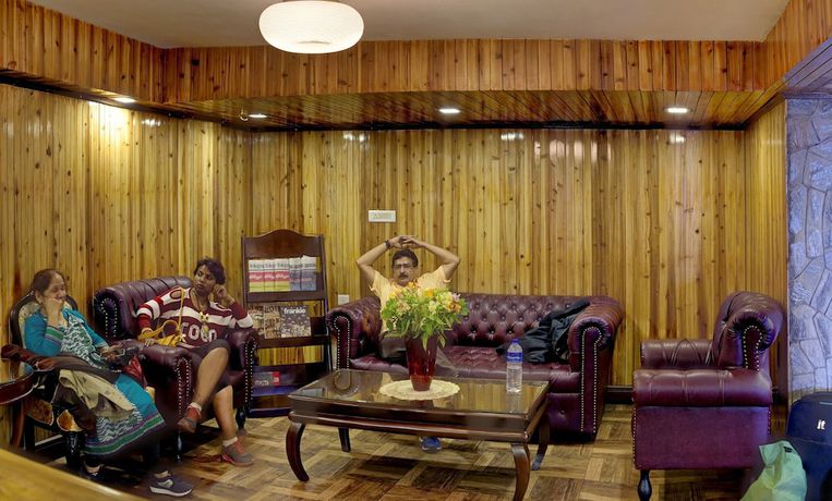 Imagen de los interiores del Hotel Yashshree Mall Road Darjeeling. Foto 16