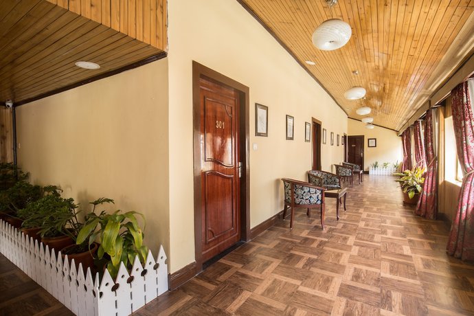 Imagen de los interiores del Hotel Yashshree Mall Road Darjeeling. Foto 17