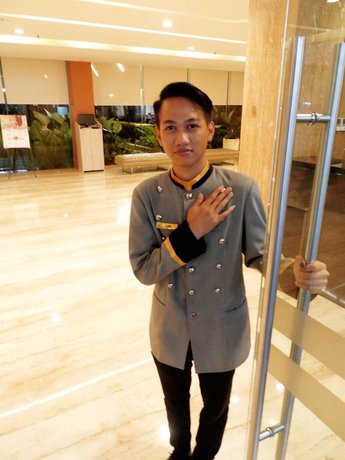 Imagen de los interiores del Hotel Yasmin Karawaci. Foto 15