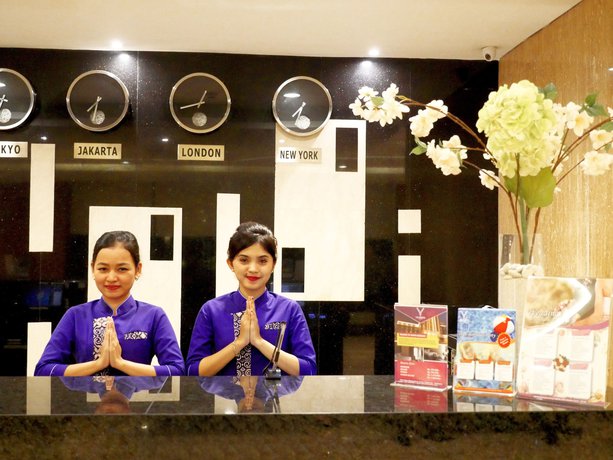Imagen de los interiores del Hotel Yasmin Karawaci. Foto 18