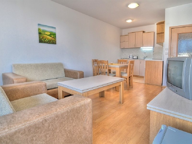 Imagen general del Hotel Yassen Apartments. Foto 8