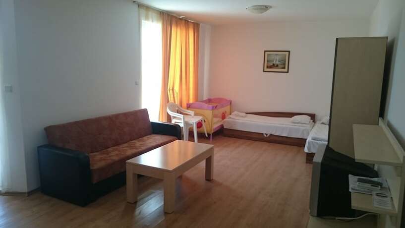 Imagen de la habitación del Hotel Yassen Holiday Village, Sunny Beach. Foto 11