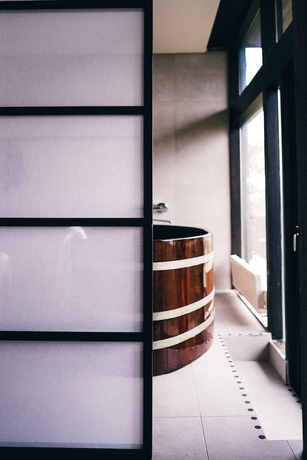 Imagen de la habitación del Hotel Yasuragi. Foto 18